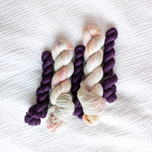 Hanami (Cherry Blossom Viewing) x Cassis Sock Set